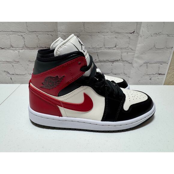 Nike Air Jordan 1 Mid Women’s Size 6 DS Brand -Sail/Gym Red/Off Noir/White - Picture 3 of 10